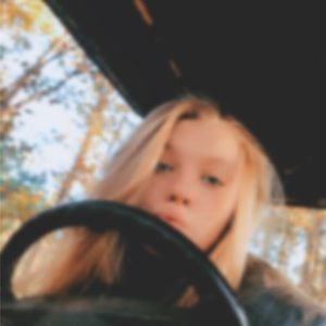 Meet your Posher, Kaely